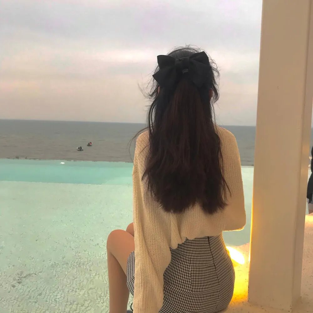莲花闹海棠